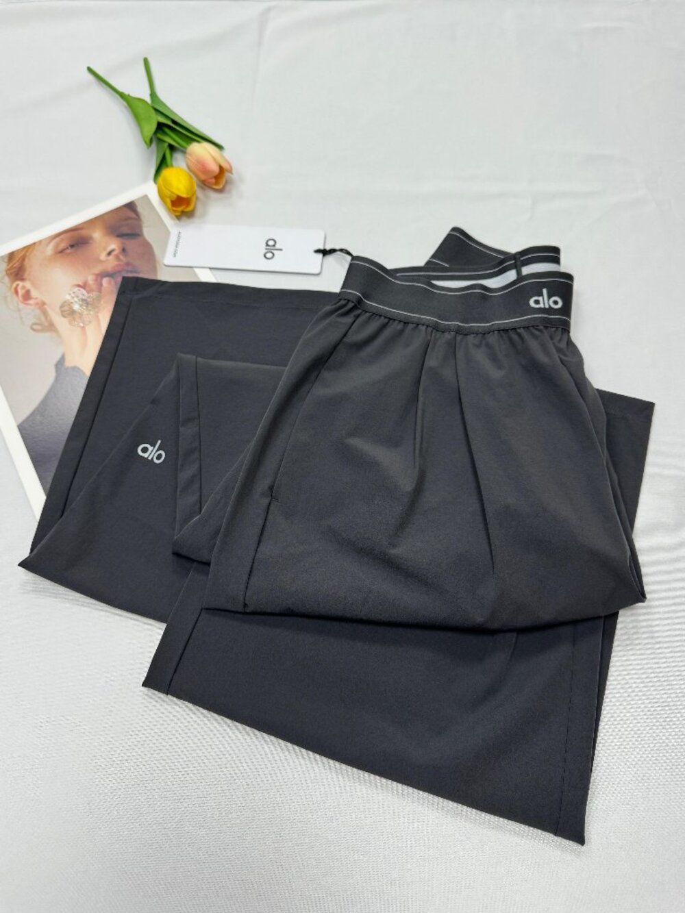 NWT ALO Yoga ππ Women's Dark Grey Suit Up Pants - Regular | Authentic - Picture 3 of 7